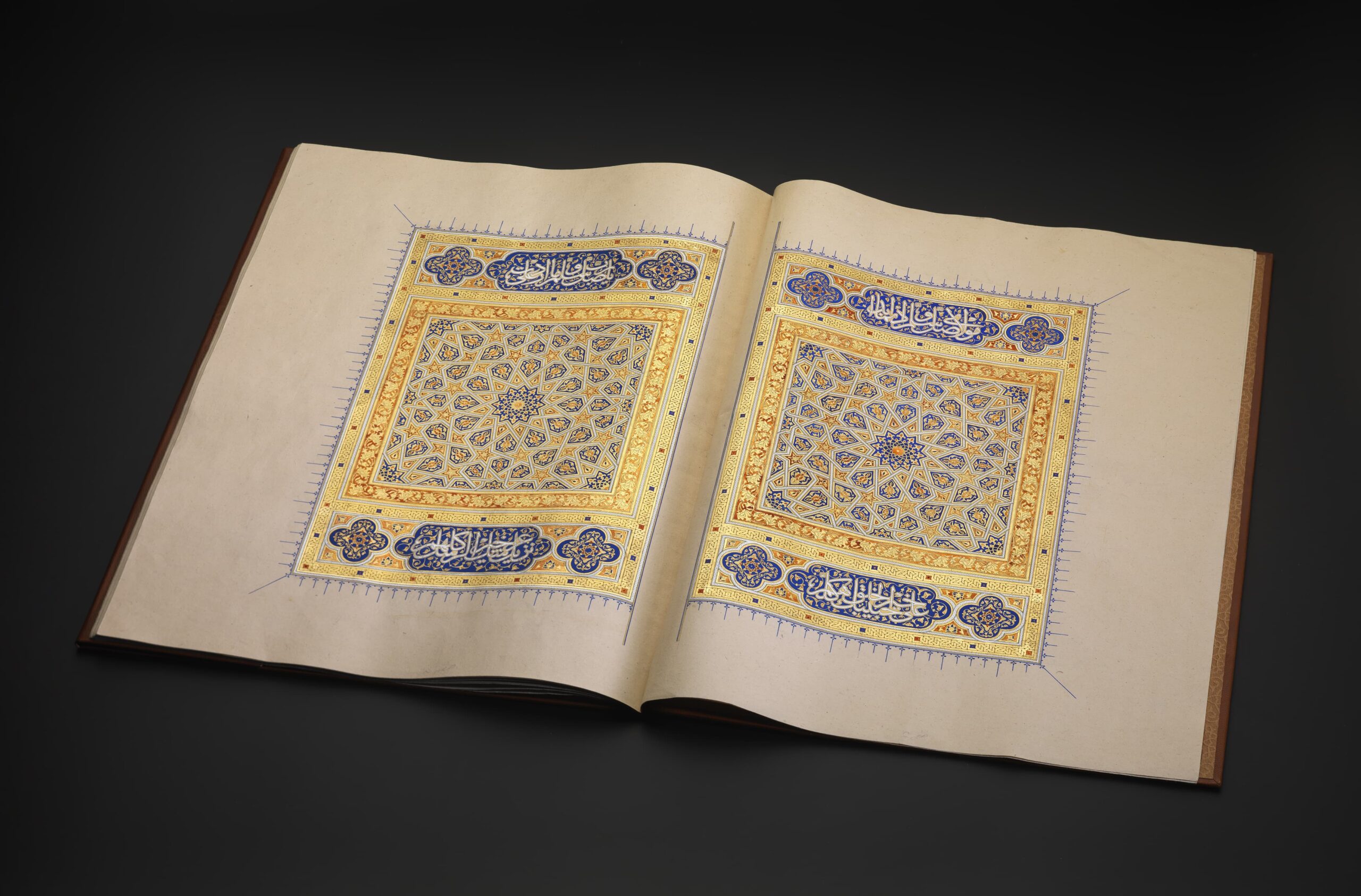 الرئيسية - School of Calligraphy and Ornamentation