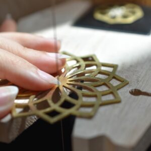 ورشة: صياغة المعادن بزخارف النجمة الثمانية